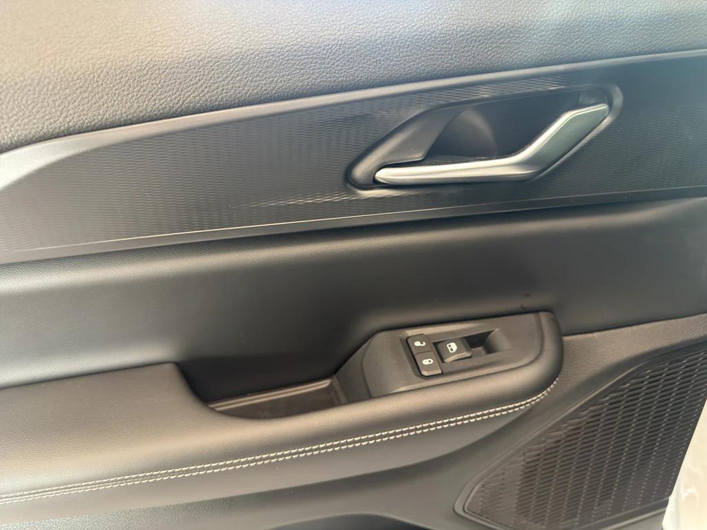 new 2025 Jeep Grand Cherokee car