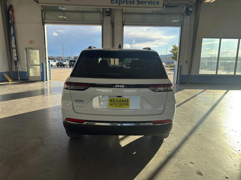 new 2025 Jeep Grand Cherokee car