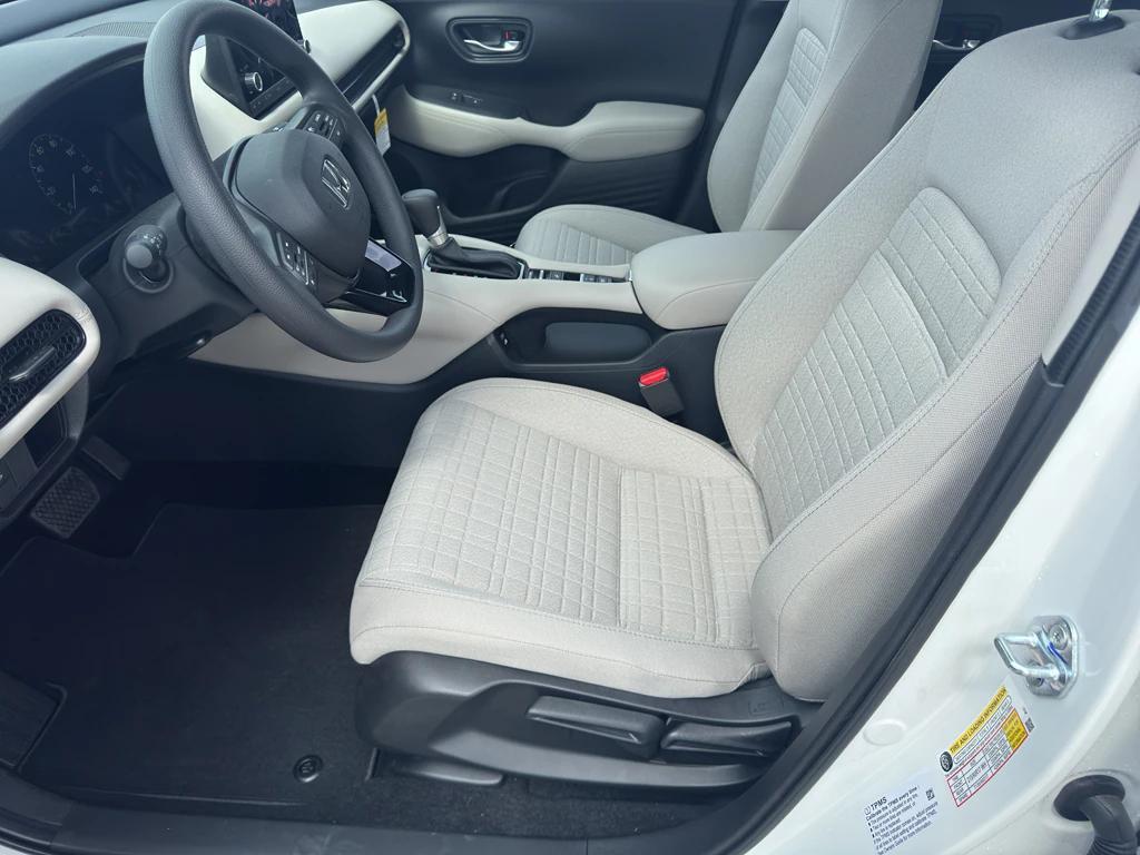 new 2025 Honda HR-V car