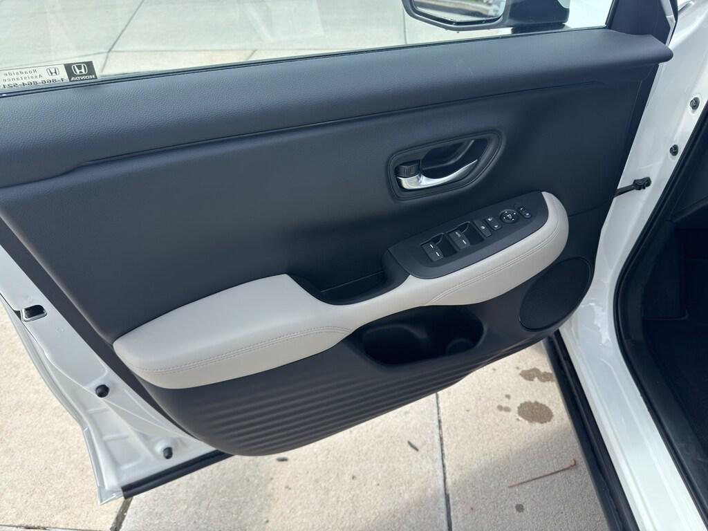 new 2025 Honda HR-V car