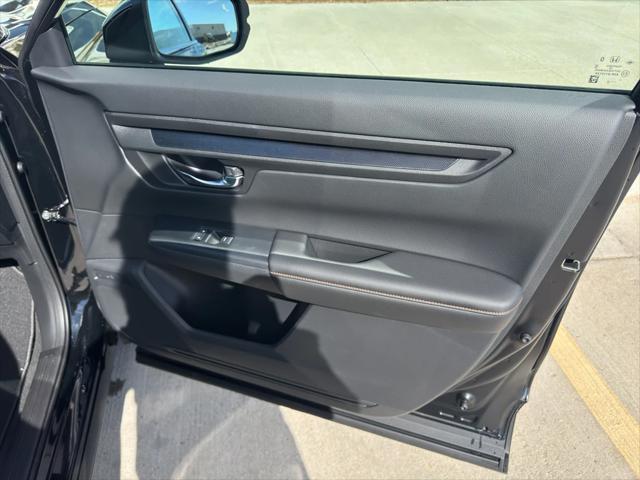 new 2025 Honda CR-V Hybrid car