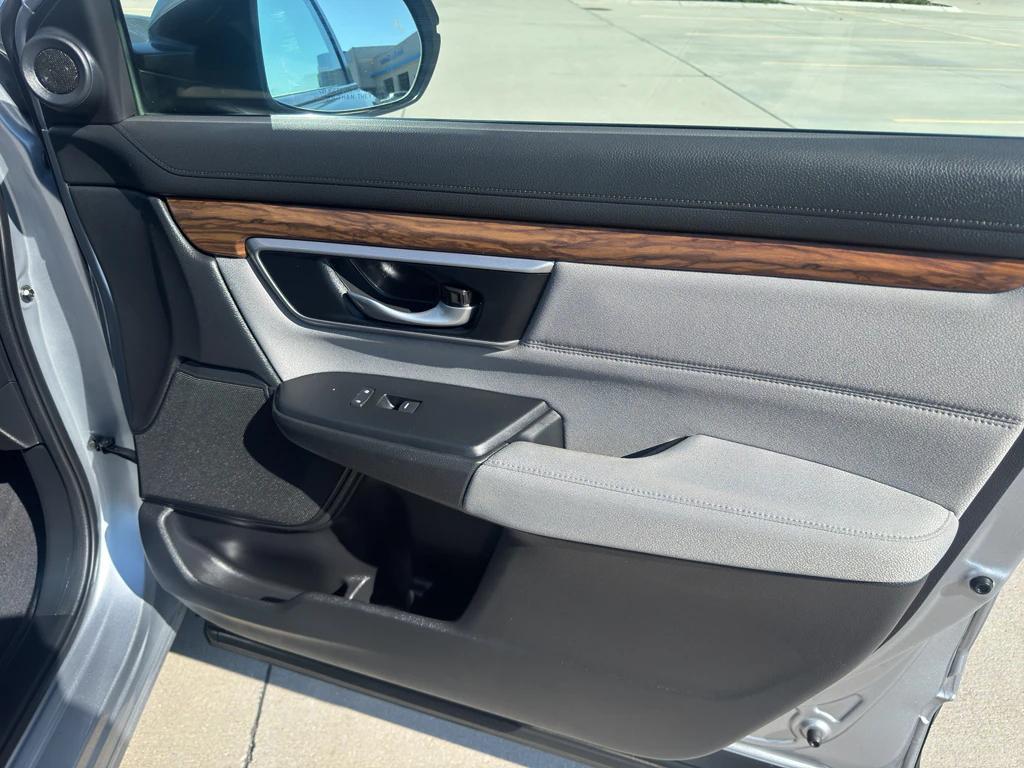 used 2020 Honda CR-V car, priced at $25,995