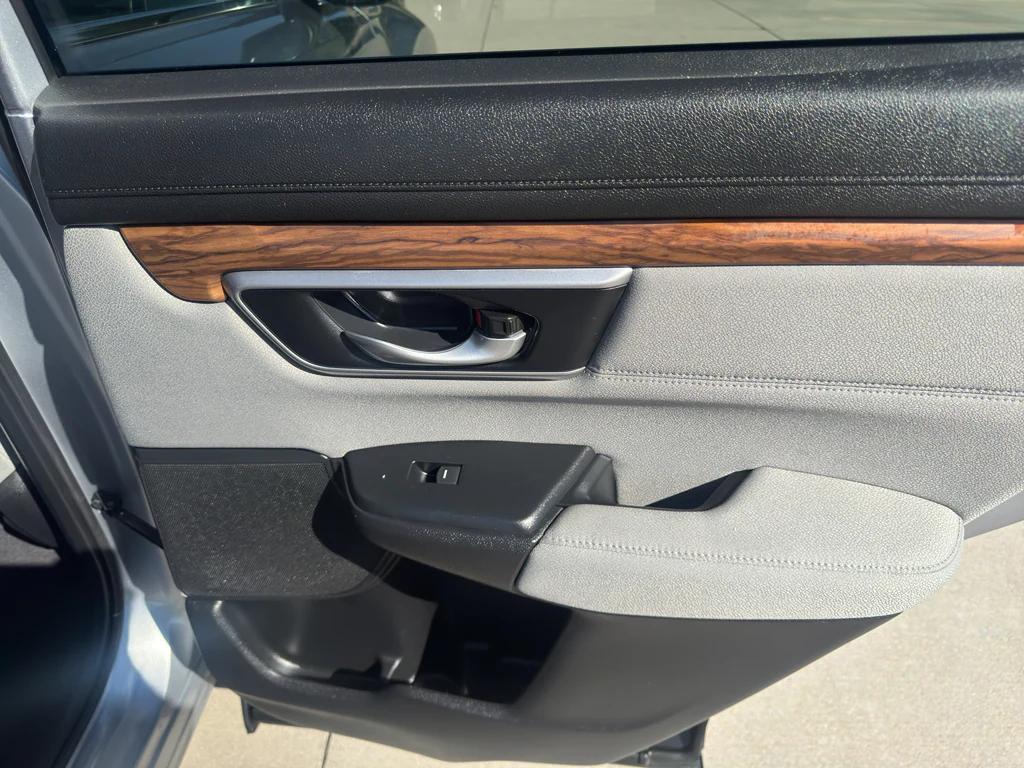used 2020 Honda CR-V car, priced at $25,995