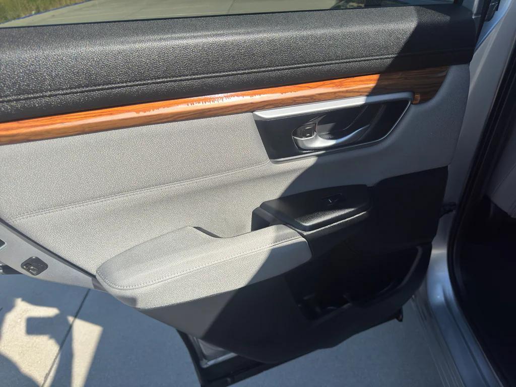 used 2020 Honda CR-V car, priced at $25,995