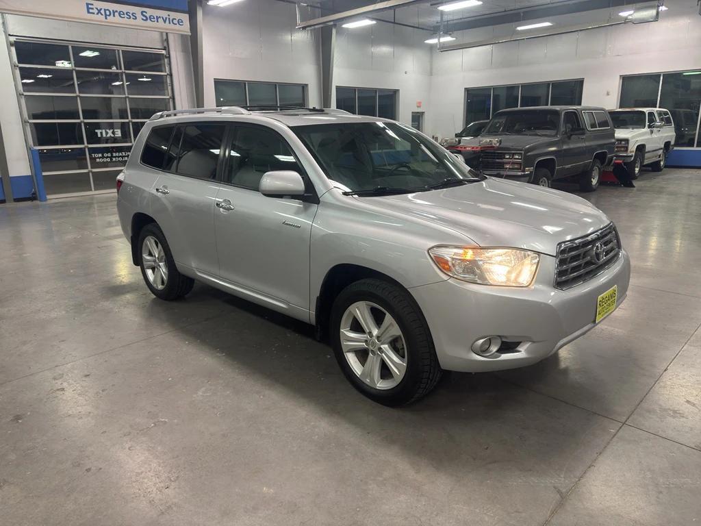 used 2009 Toyota Highlander car, priced at $11,995
