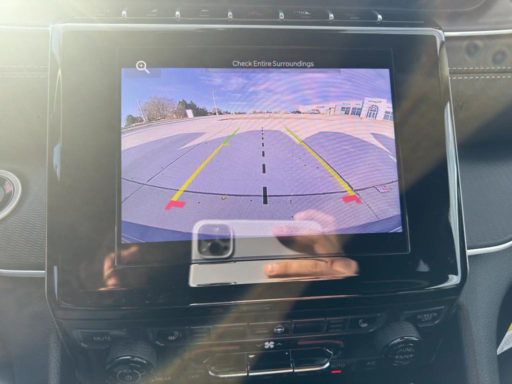 new 2025 Jeep Grand Cherokee car