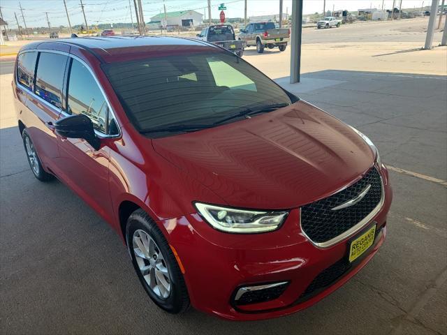 new 2025 Chrysler Pacifica car, priced at $47,935