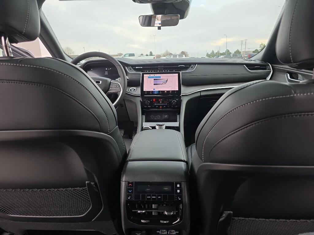 new 2025 Jeep Grand Cherokee L car, priced at $56,235