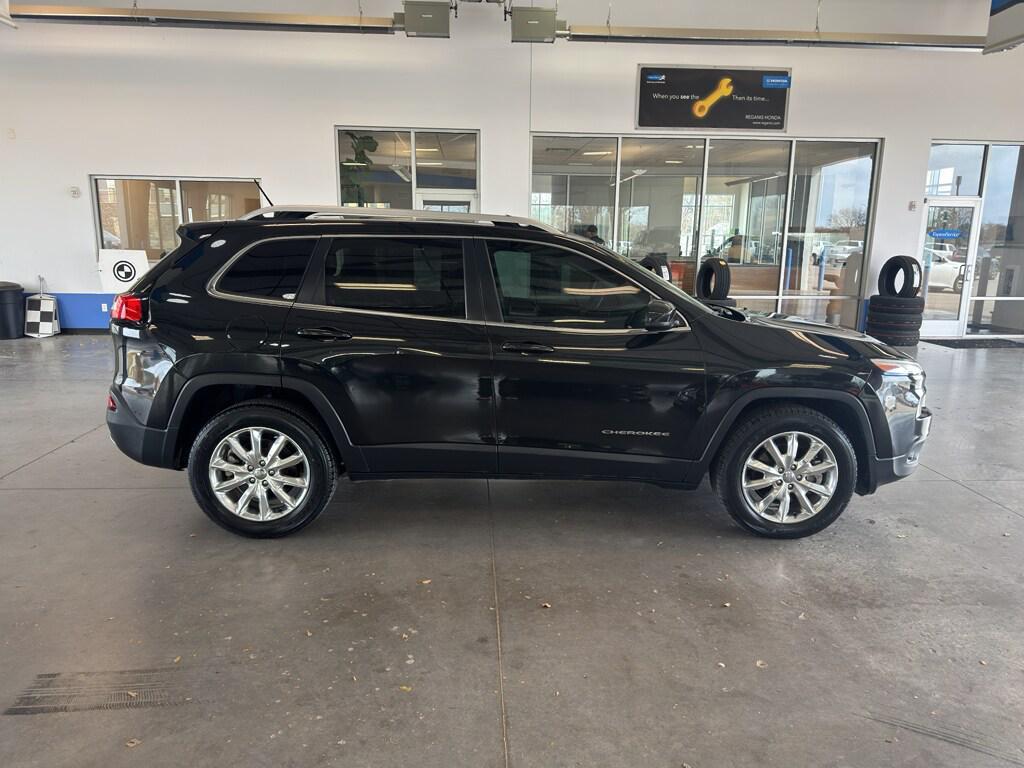 used 2015 Jeep Cherokee car, priced at $8,995
