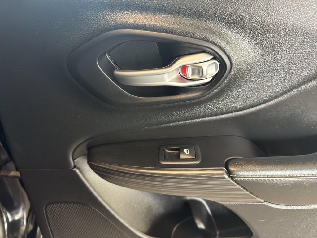 used 2015 Jeep Cherokee car, priced at $8,995