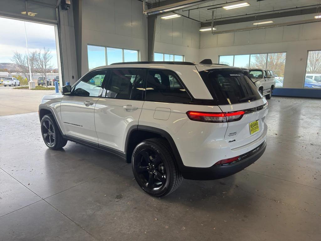 new 2025 Jeep Grand Cherokee car, priced at $48,775