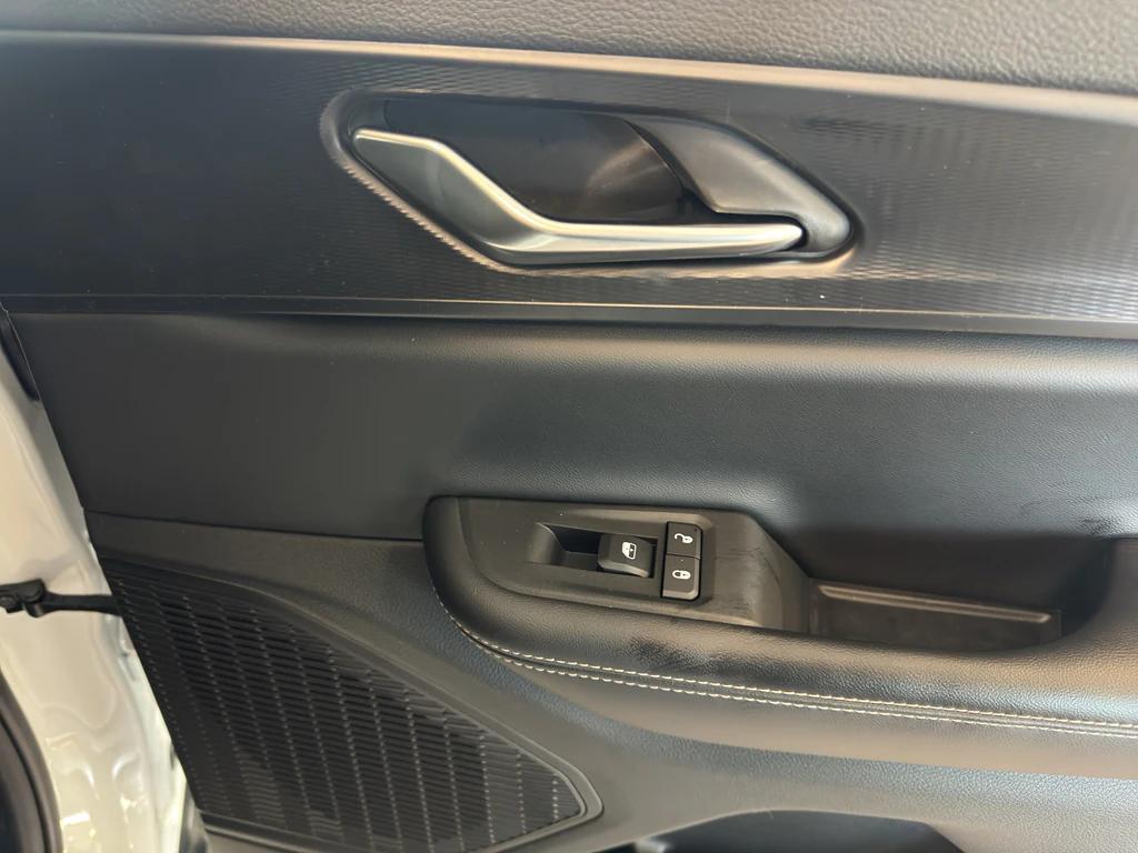 new 2025 Jeep Grand Cherokee car, priced at $48,775