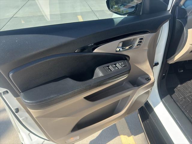 used 2016 Honda Pilot car, priced at $15,995