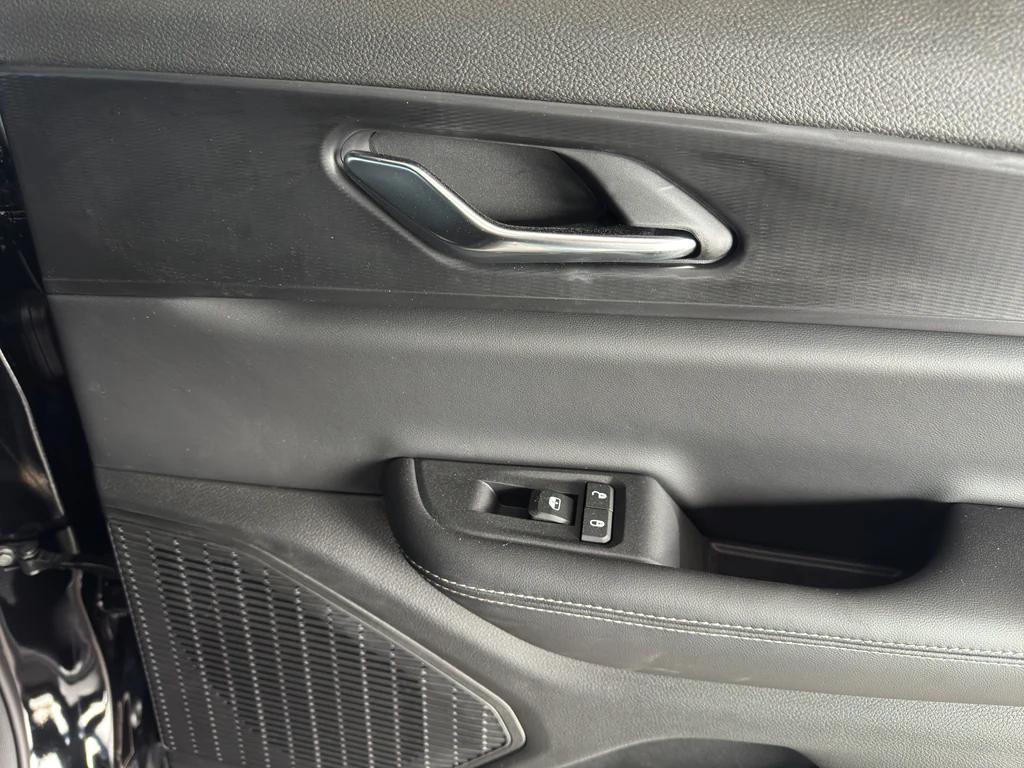 new 2025 Jeep Grand Cherokee car, priced at $49,370