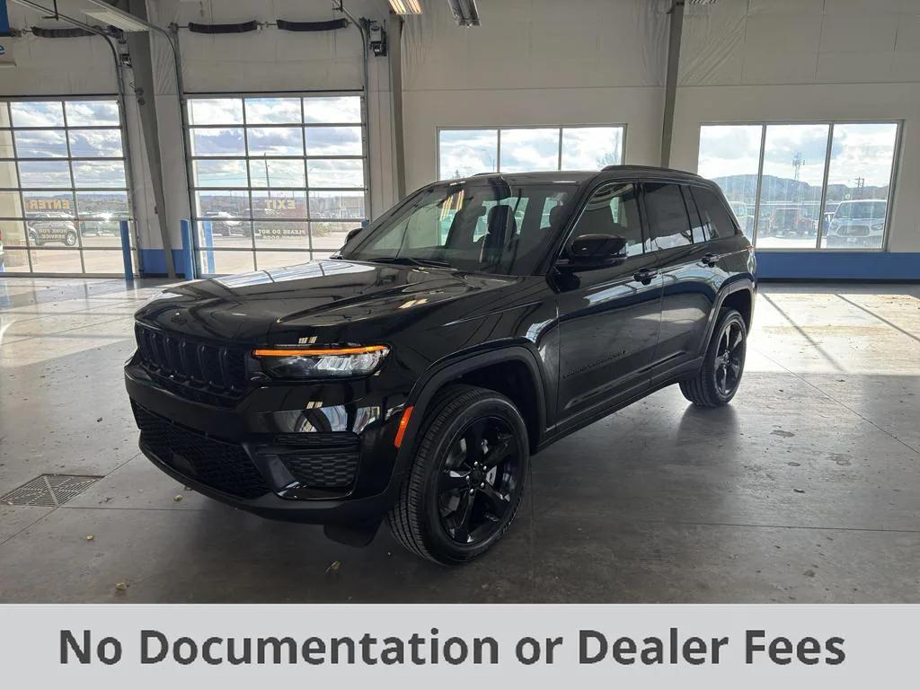new 2025 Jeep Grand Cherokee car, priced at $49,370