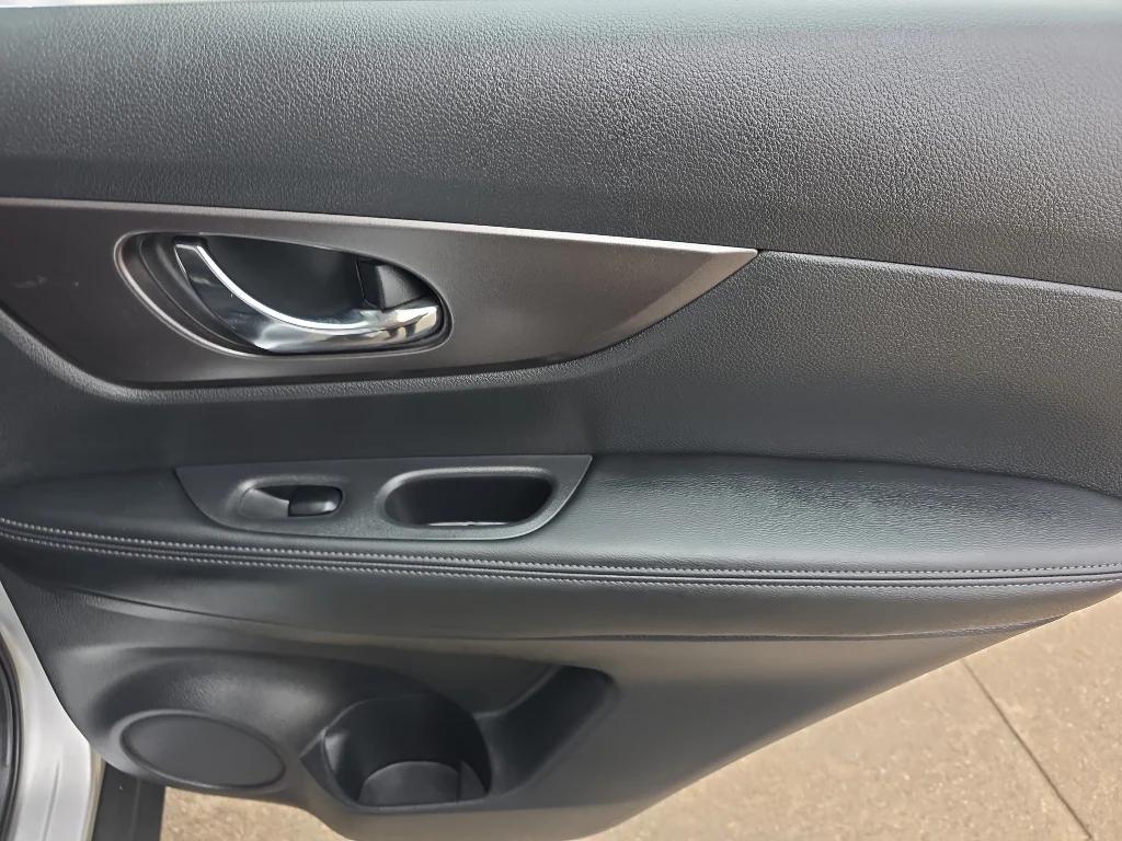 used 2016 Nissan Rogue car, priced at $12,995