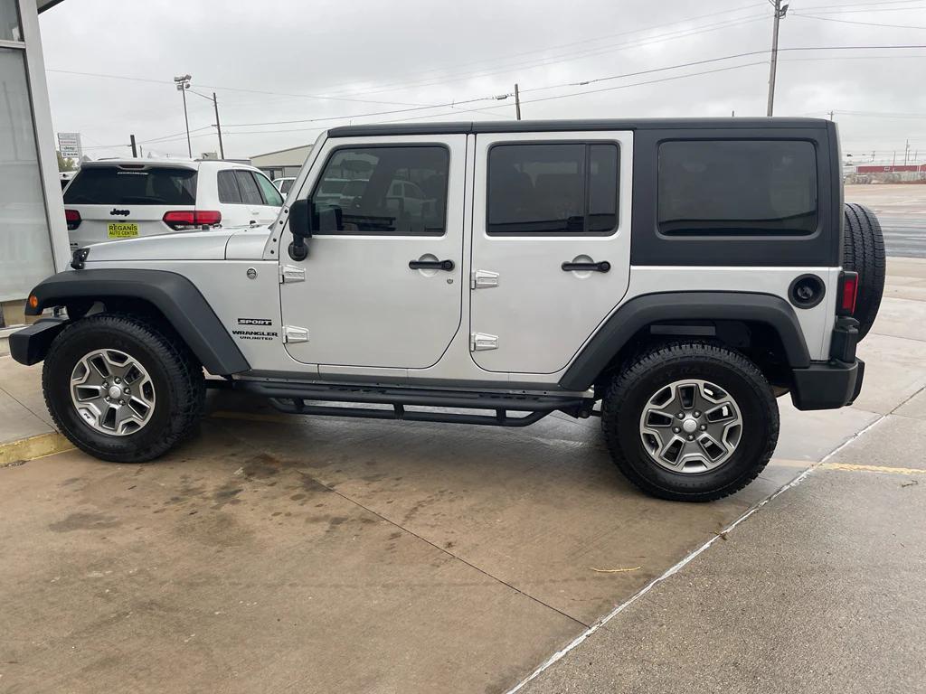 used 2012 Jeep Wrangler Unlimited car, priced at $17,300
