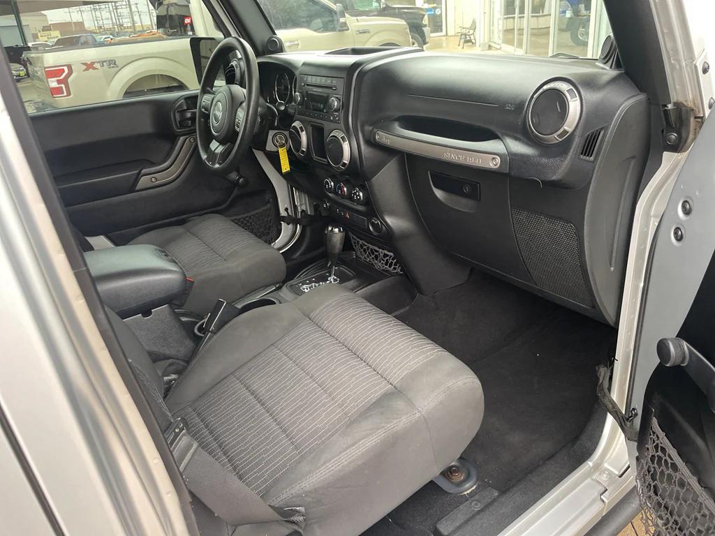 used 2012 Jeep Wrangler Unlimited car, priced at $17,300