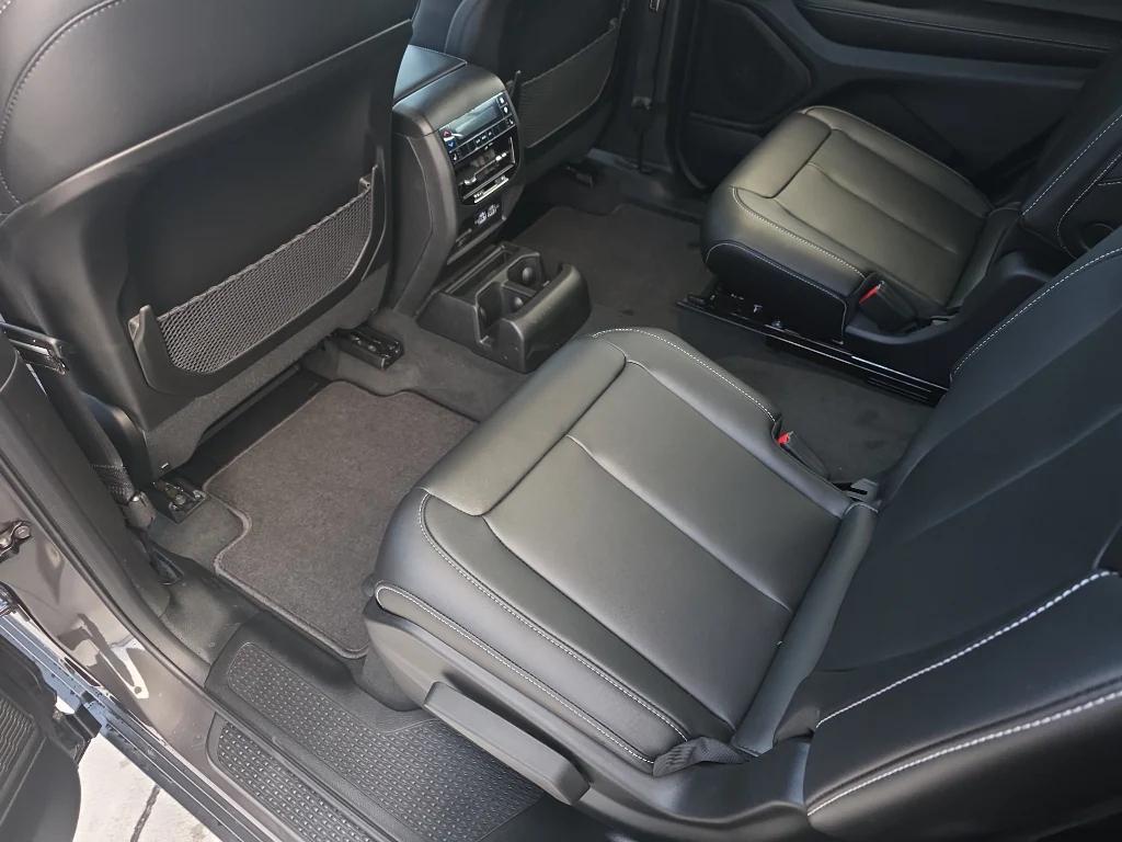 new 2025 Jeep Grand Cherokee L car