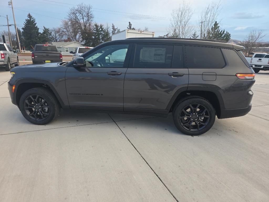 new 2025 Jeep Grand Cherokee L car