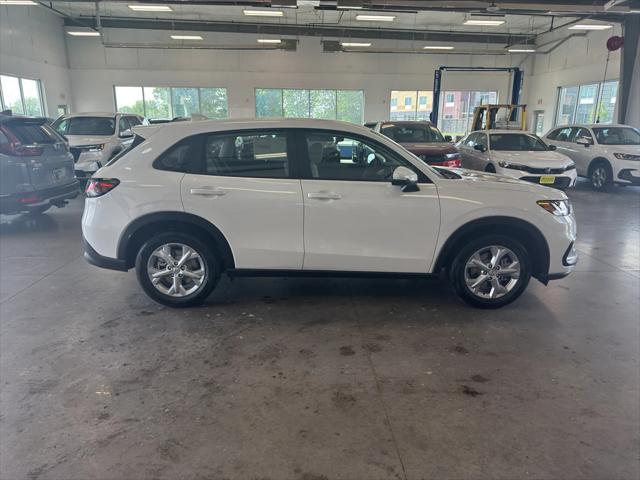 new 2025 Honda HR-V car