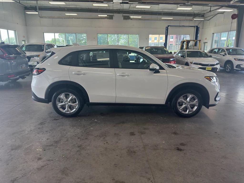 new 2025 Honda HR-V car
