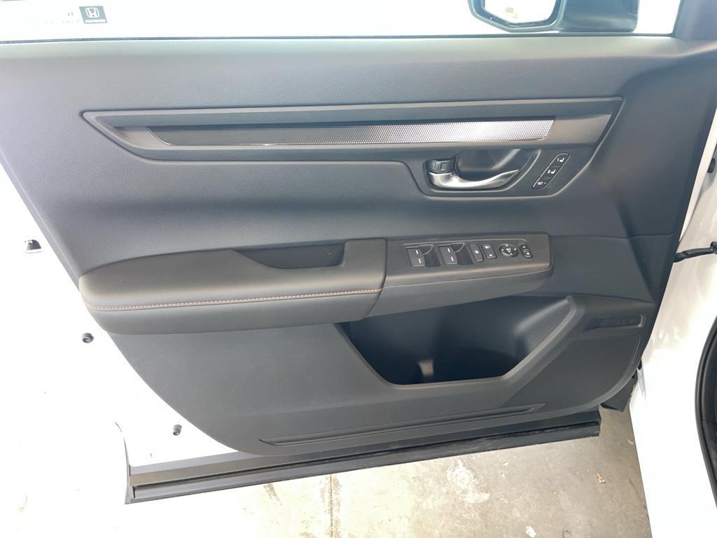 new 2025 Honda CR-V Hybrid car