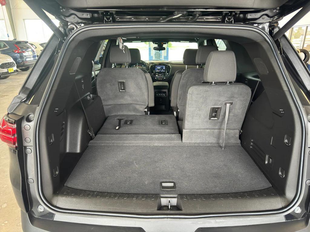 used 2023 Chevrolet Traverse car, priced at $35,400
