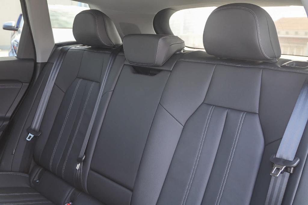 new 2025 Audi Q6 e-tron car, priced at $72,520