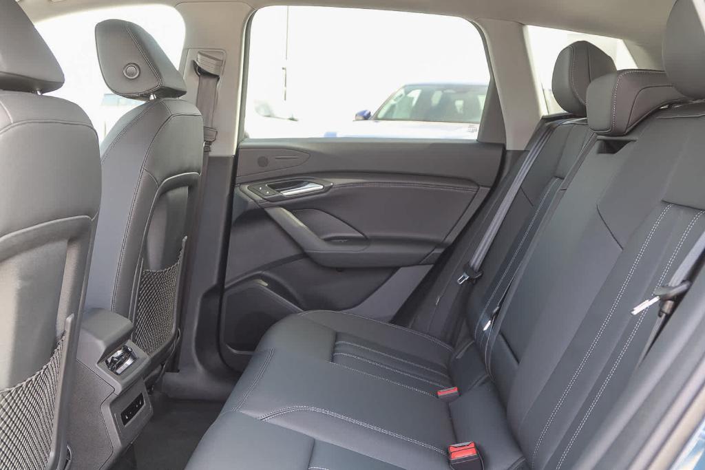 new 2025 Audi Q6 e-tron car, priced at $72,520