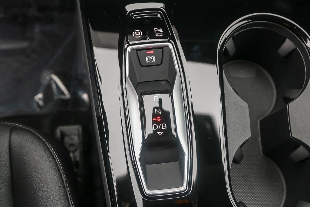 new 2025 Audi Q6 e-tron car, priced at $63,345