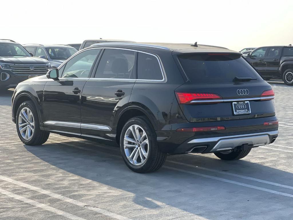 new 2025 Audi Q7 car, priced at $74,145