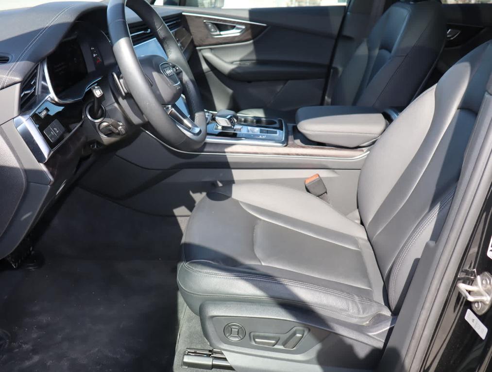 used 2023 Audi Q7 car, priced at $47,996