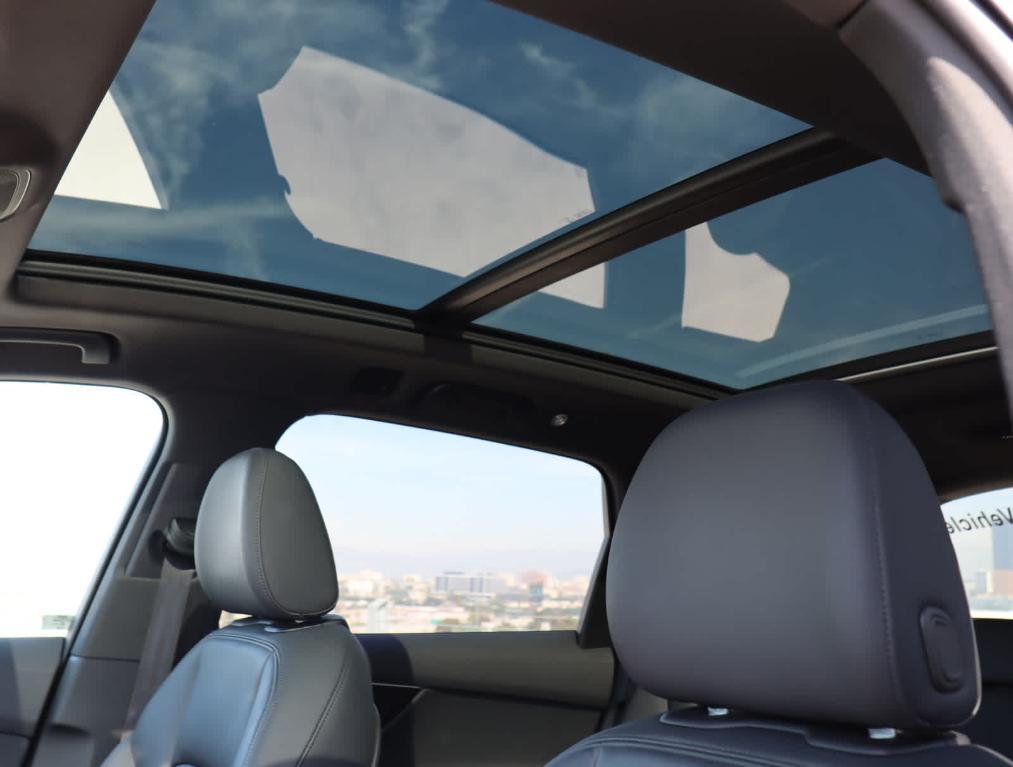 used 2023 Audi Q7 car, priced at $47,996