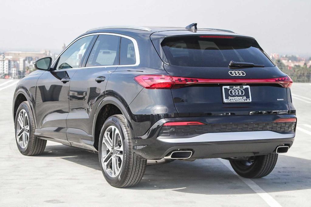 new 2025 Audi Q5 car, priced at $57,950