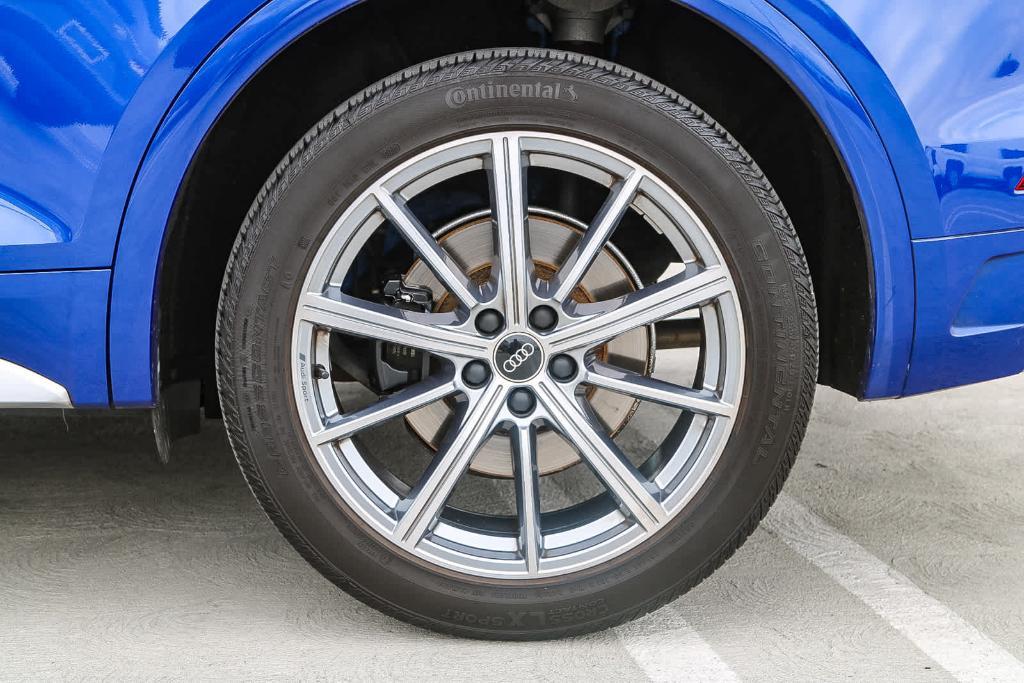 used 2022 Audi SQ5 car, priced at $39,992