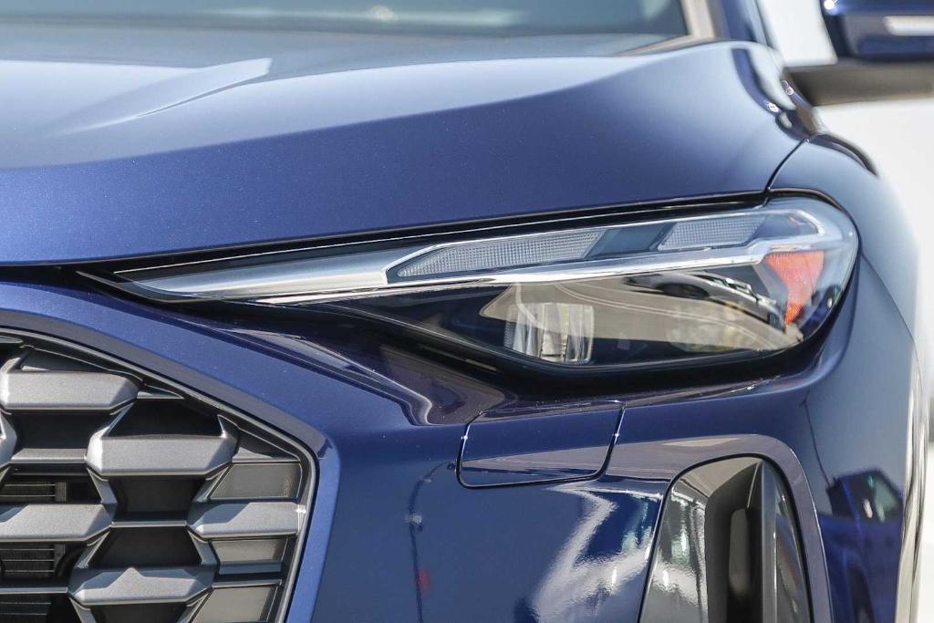new 2025 Audi Q5 car, priced at $57,625