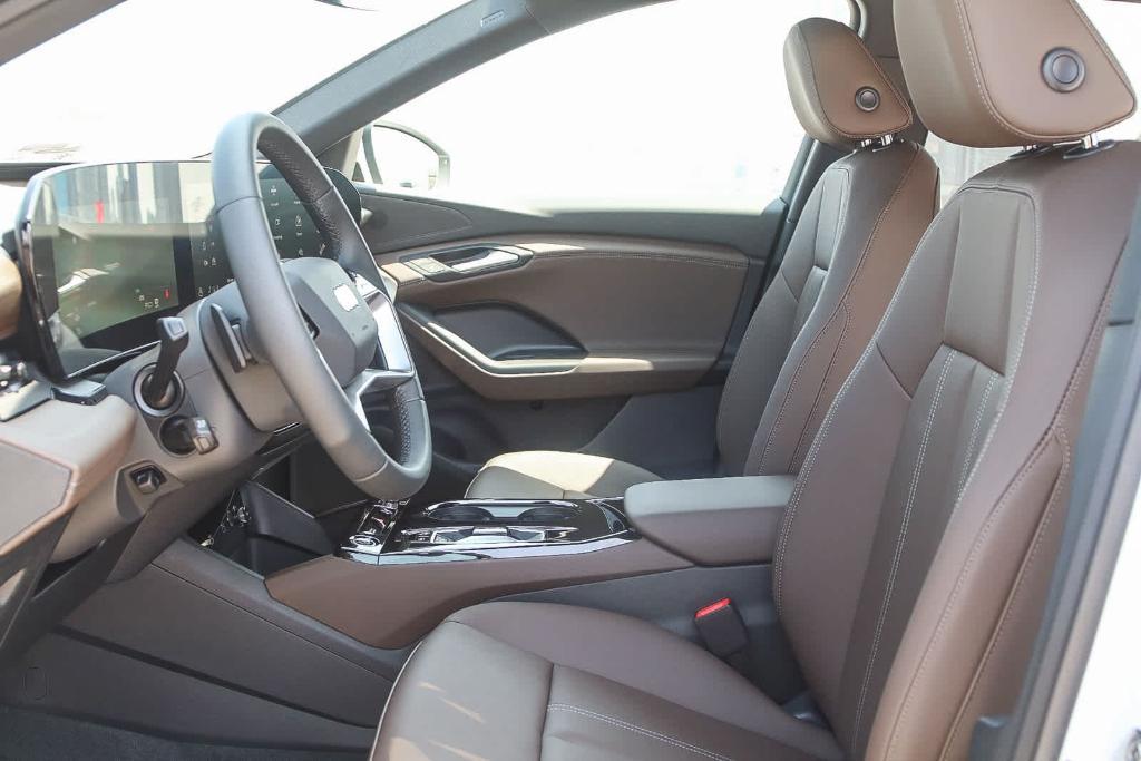 new 2025 Audi Q6 e-tron car, priced at $65,405