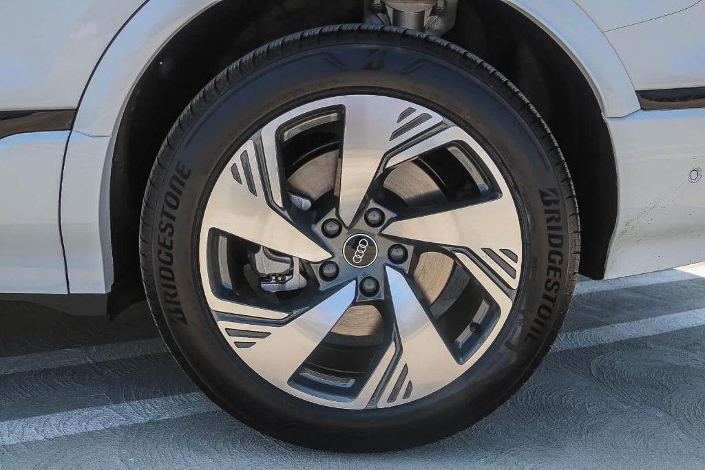 new 2025 Audi Q6 e-tron car, priced at $65,405