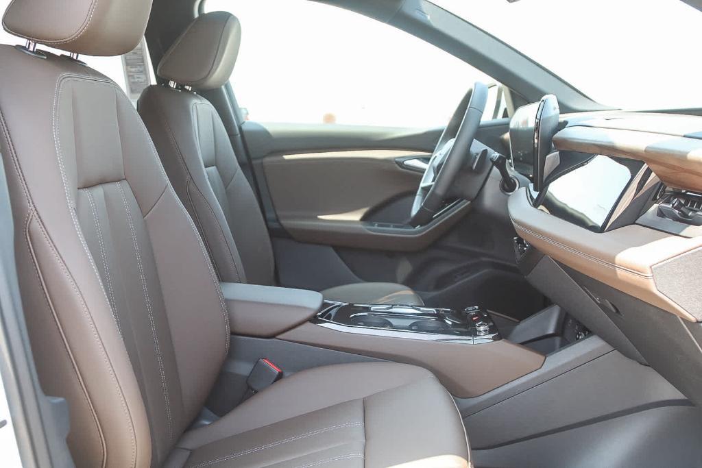 new 2025 Audi Q6 e-tron car, priced at $65,405