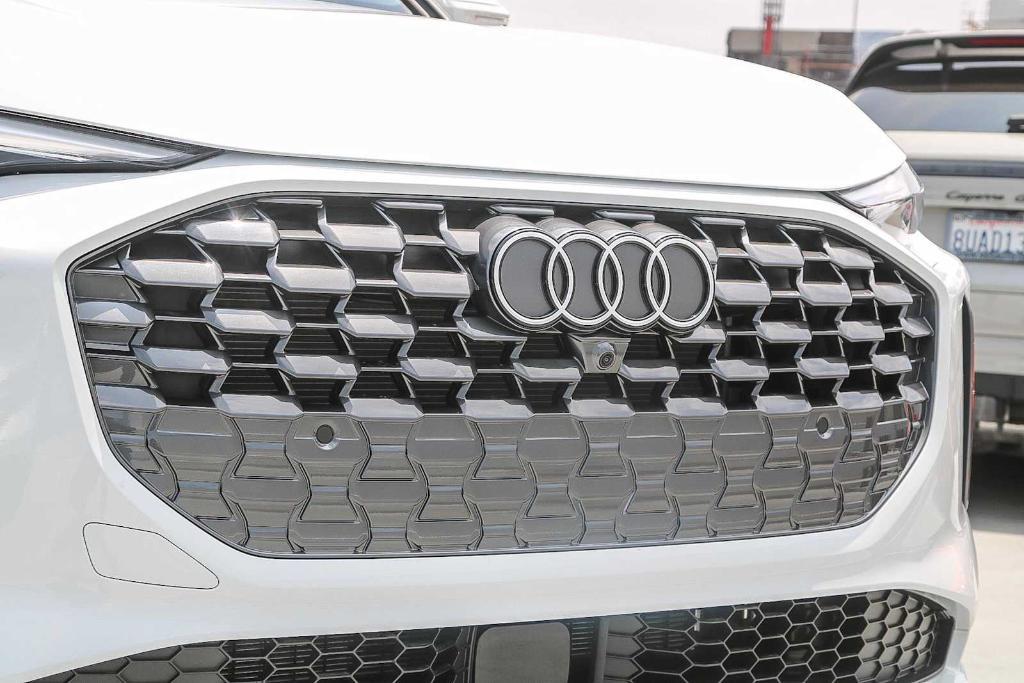 new 2025 Audi Q5 car, priced at $57,950