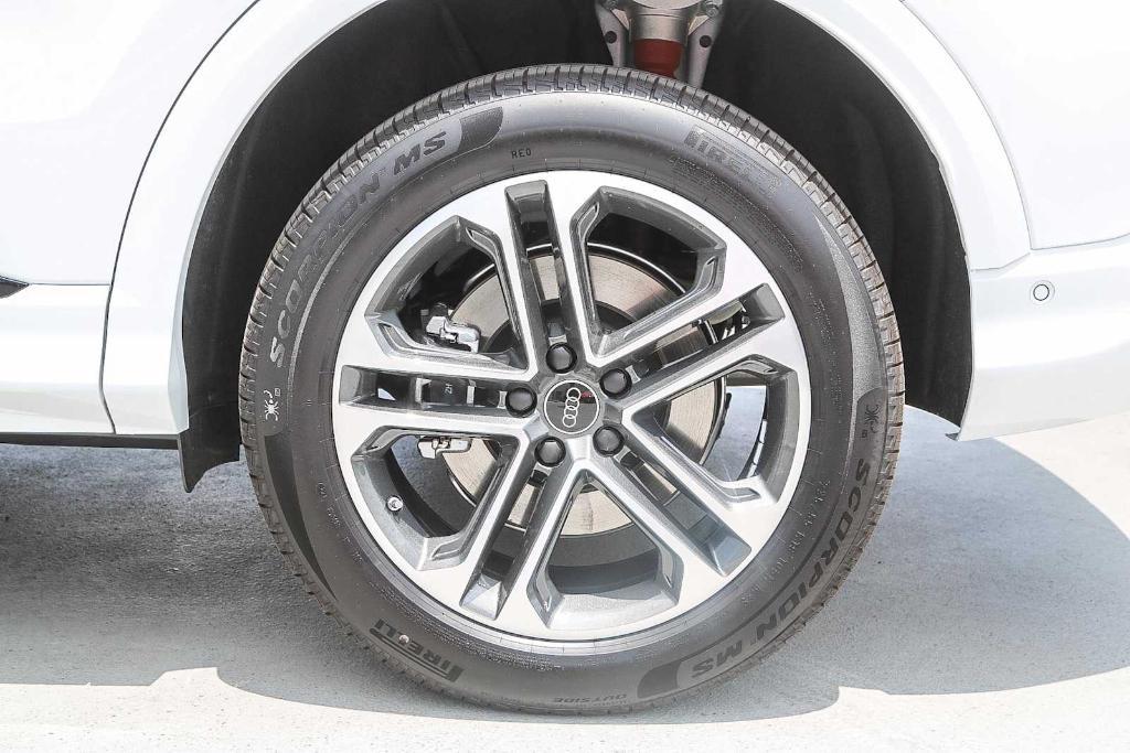 new 2025 Audi Q5 car, priced at $57,950
