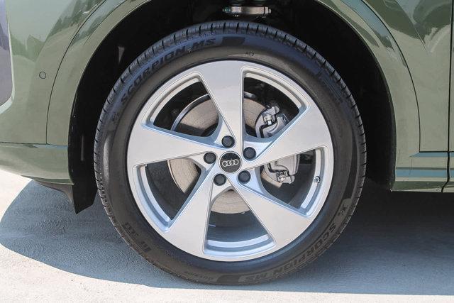 new 2025 Audi Q5 car, priced at $60,290