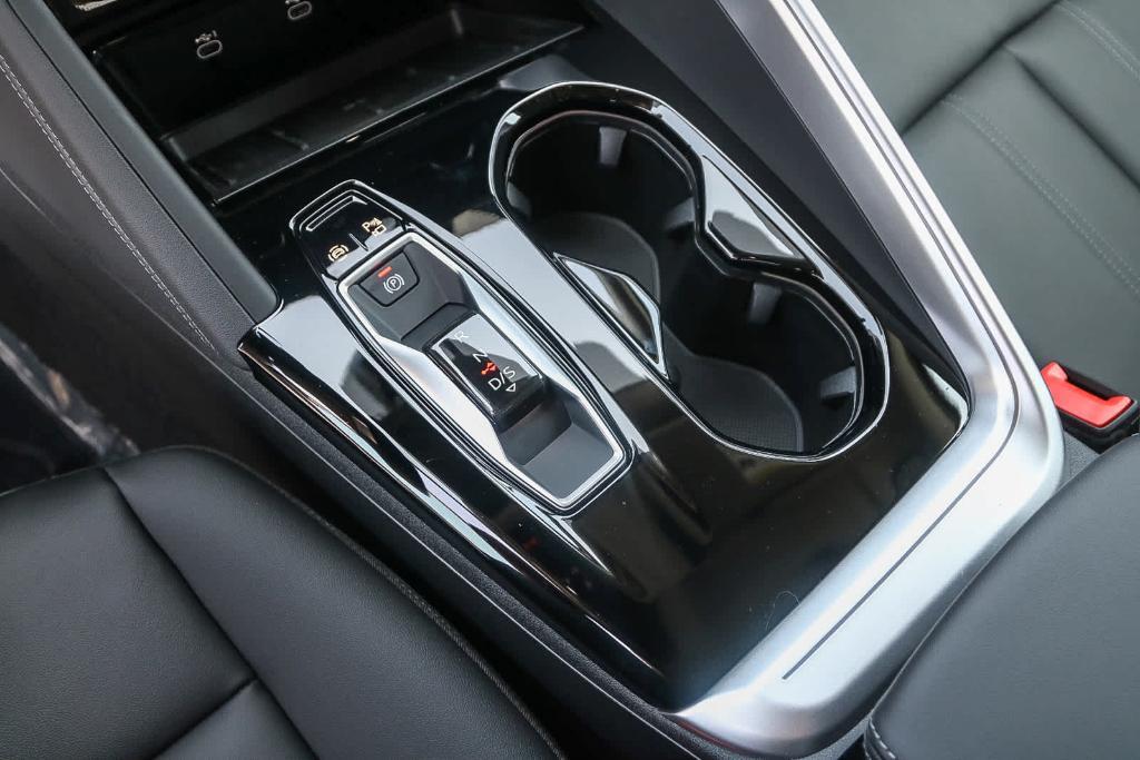 new 2025 Audi Q5 car, priced at $60,290