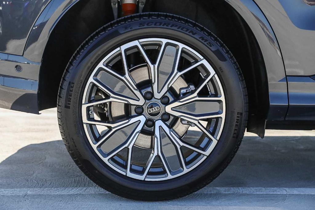 new 2025 Audi Q5 car, priced at $61,150