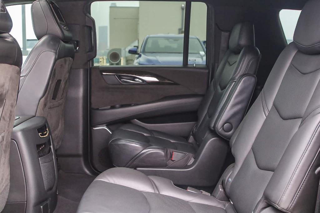 used 2019 Cadillac Escalade ESV car, priced at $38,492