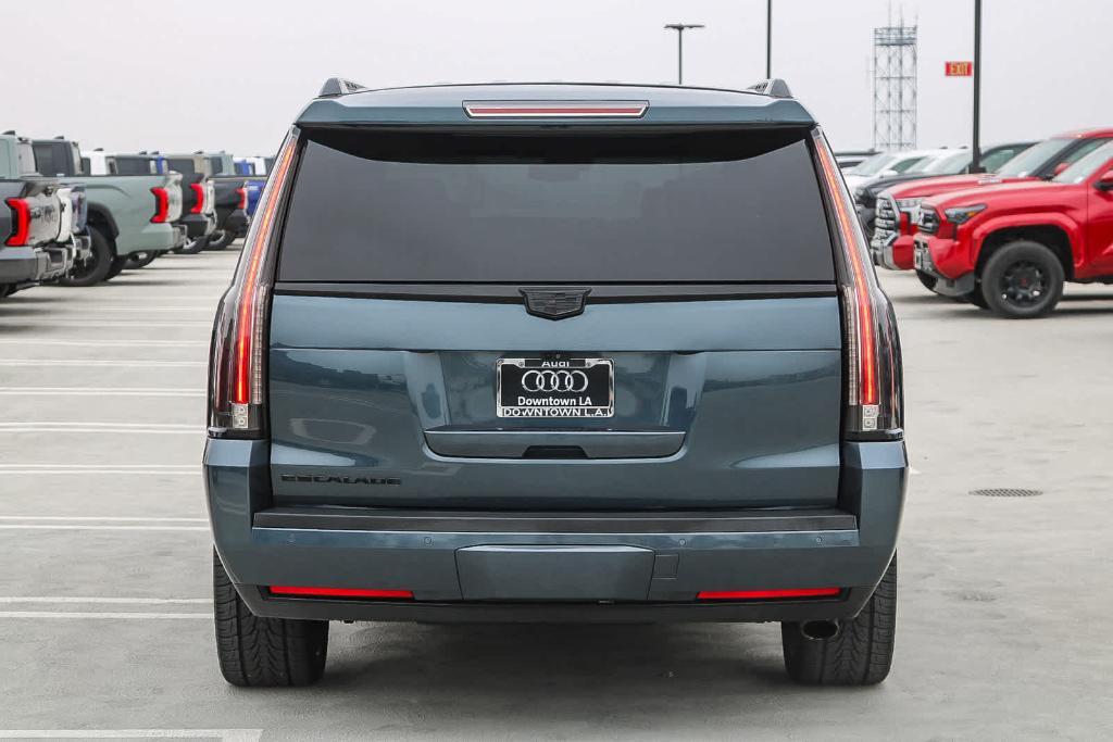 used 2019 Cadillac Escalade ESV car, priced at $38,492