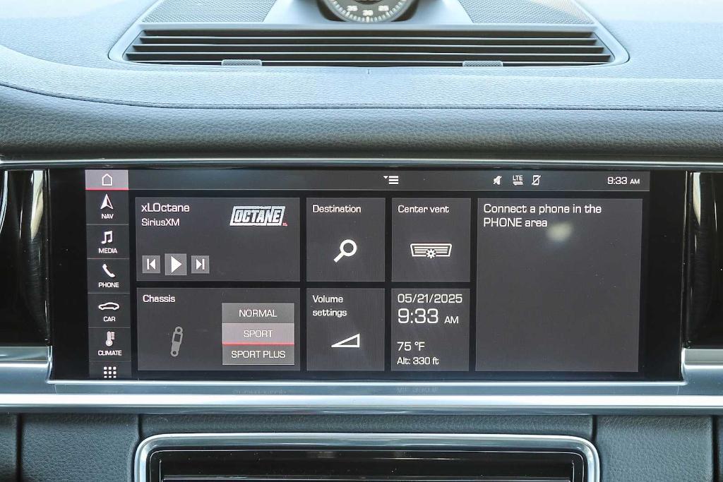 used 2020 Porsche Panamera e-Hybrid car, priced at $66,991