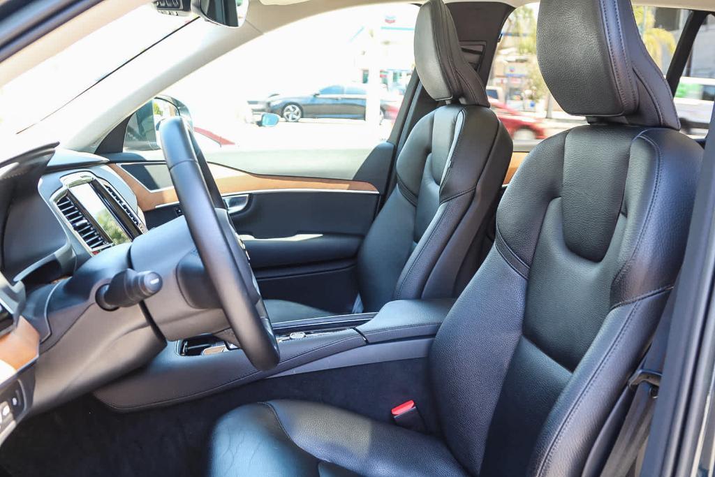 used 2022 Volvo XC90 Recharge Plug-In Hybrid car, priced at $52,993