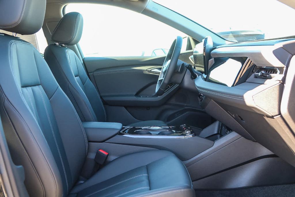 new 2025 Audi Q6 e-tron car, priced at $70,335